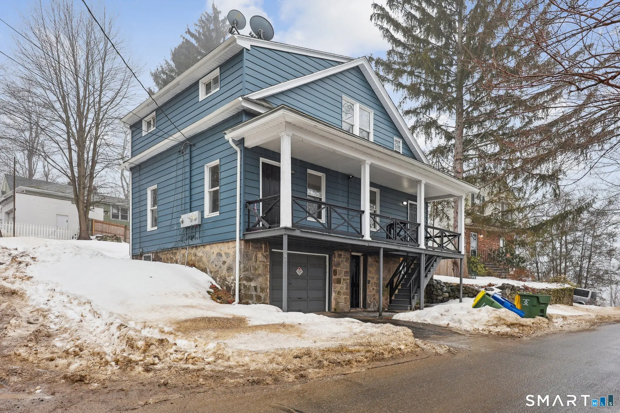 179 Rhode Island Avenue, Waterbury