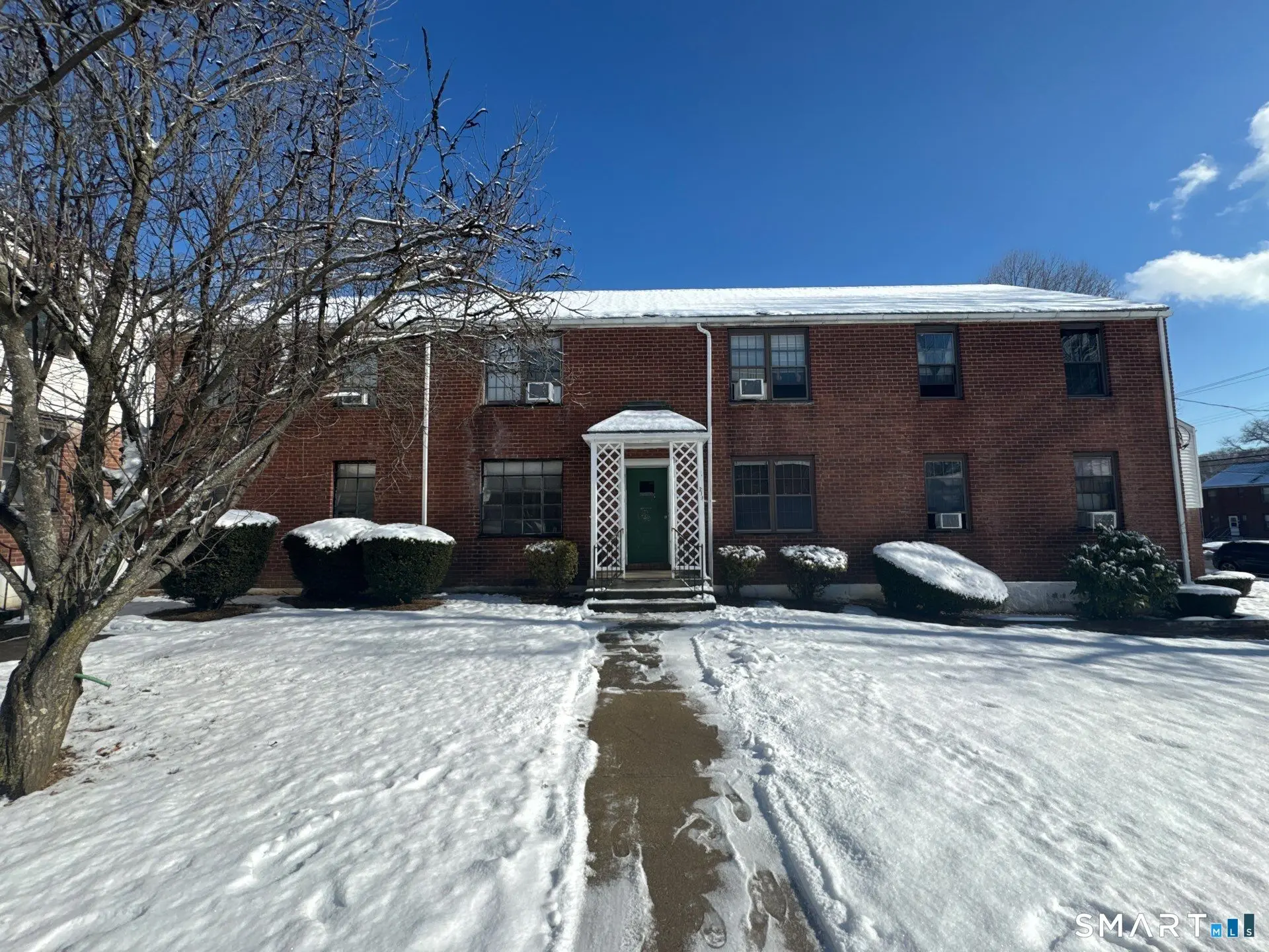 211 Louisiana Avenue D, Bridgeport