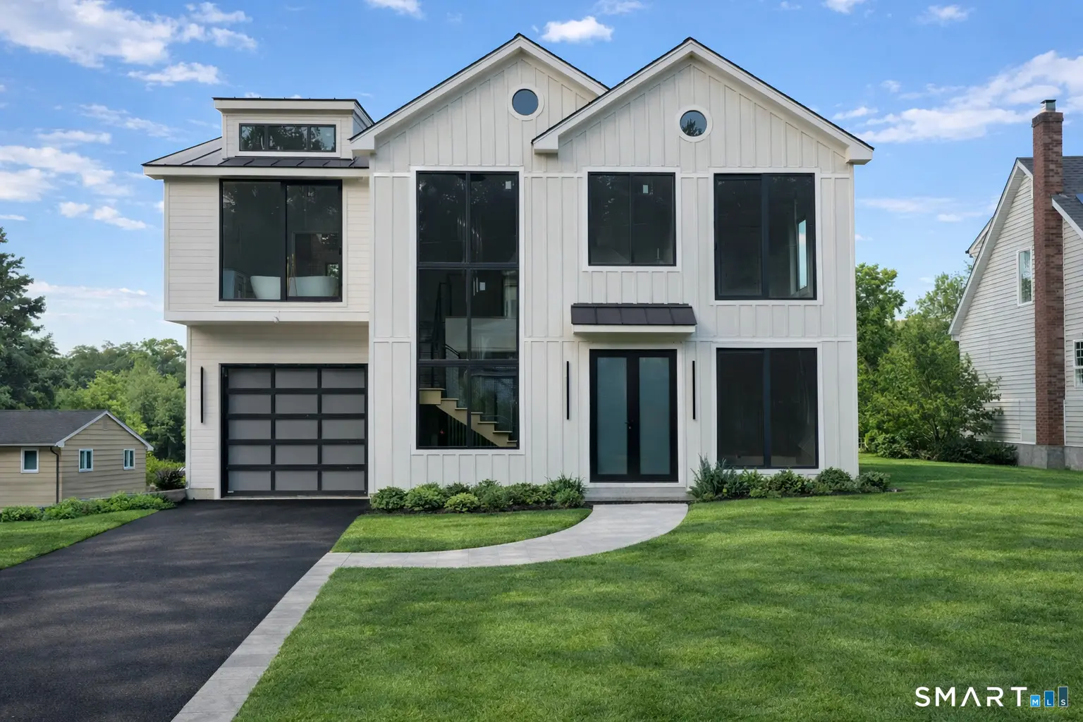 20 North Lake Shore Drive, Brookfield