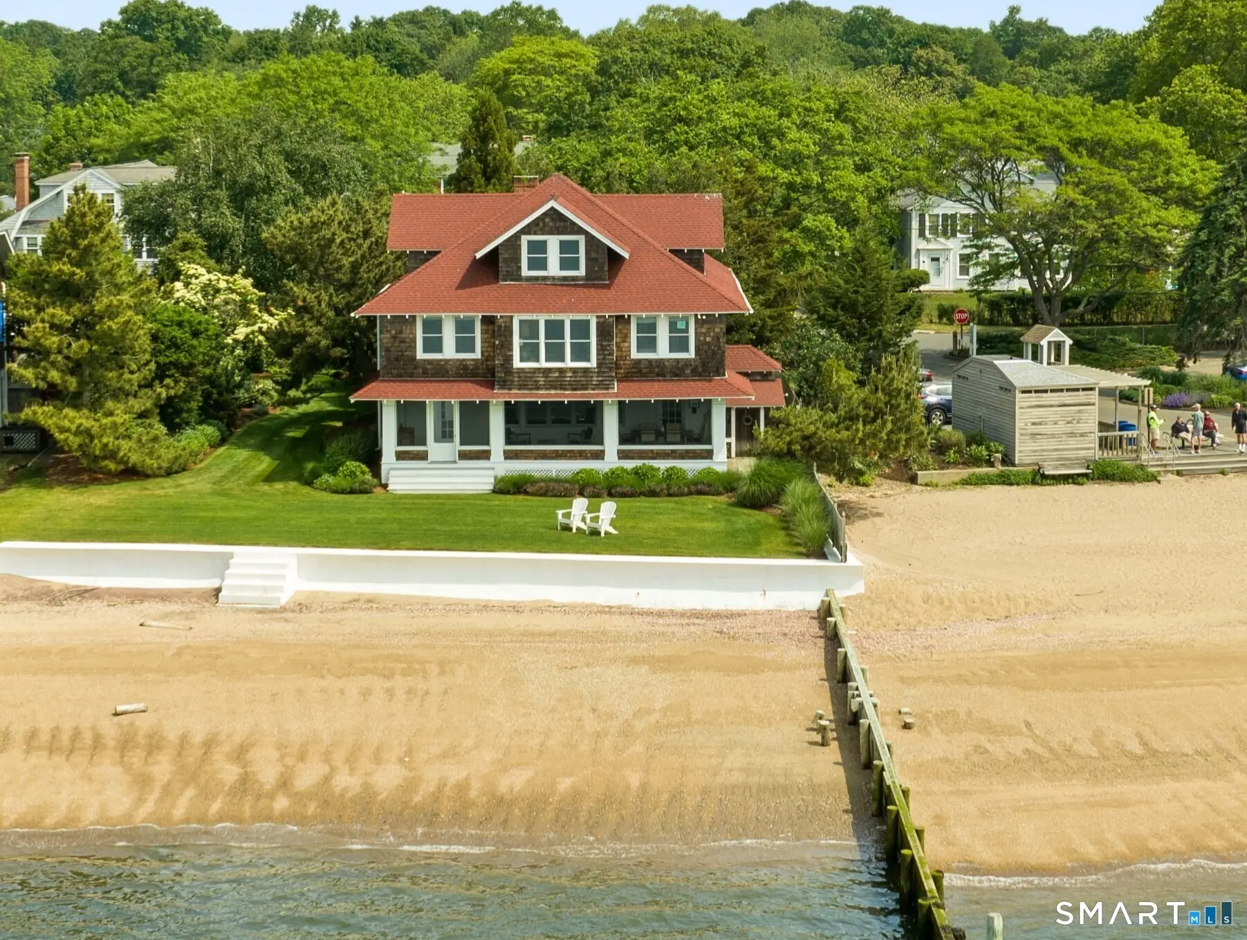 118 Middle Beach Road, Madison