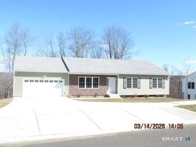 57 Warm Earth Road, Naugatuck