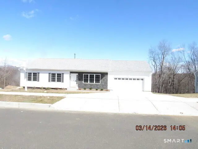 73 Warm Earth Road, Naugatuck