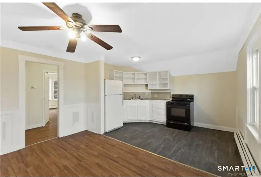 204 Main Street, Sterling