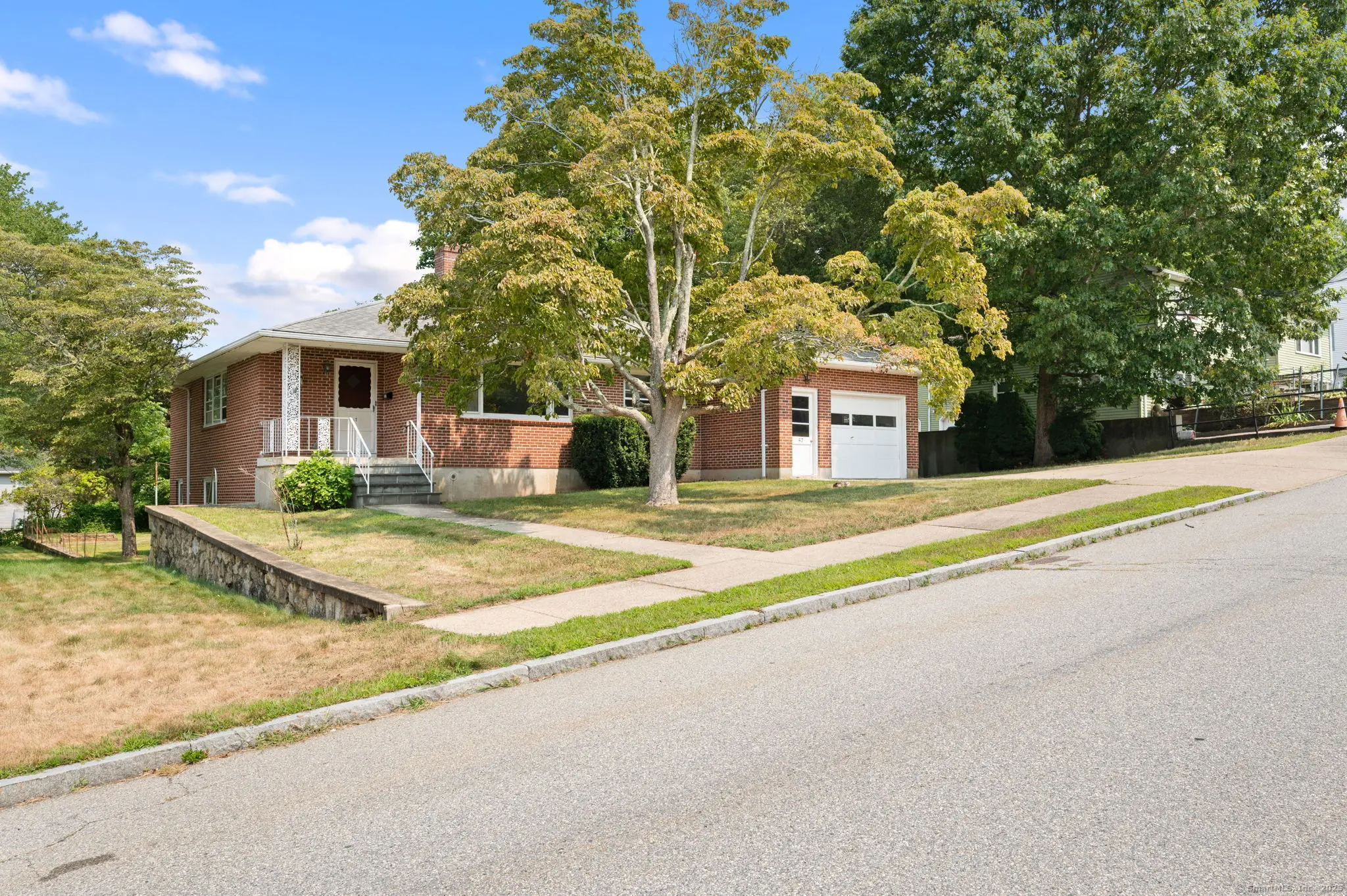 57 Farmington Avenue, New London