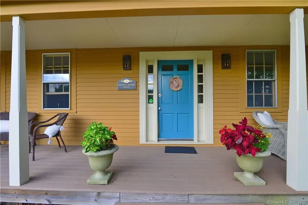 844 Wrights Crossing Road, Pomfret