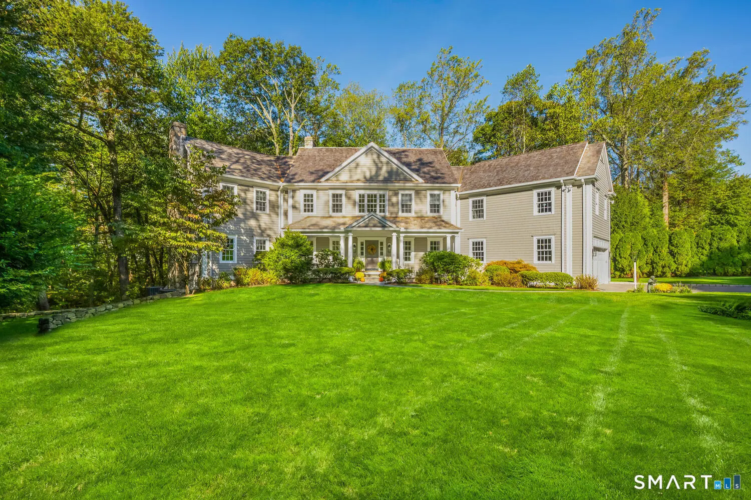 15 Waterbury Lane, Darien