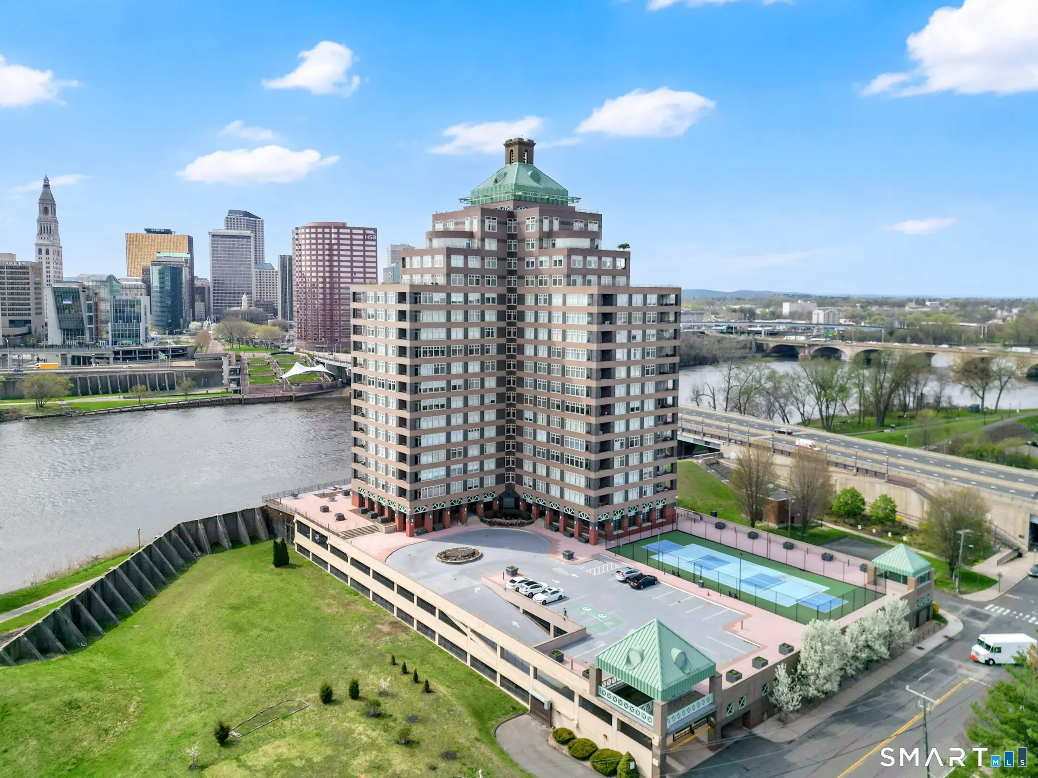 235 East River Drive 502, East Hartford