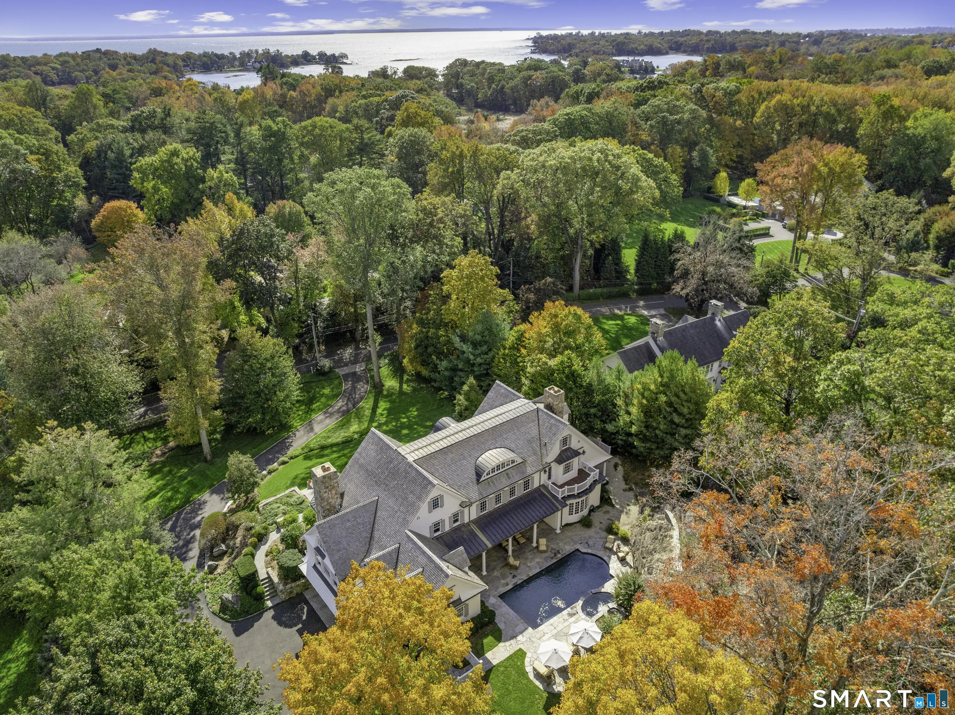 10 Cross Road, Darien
