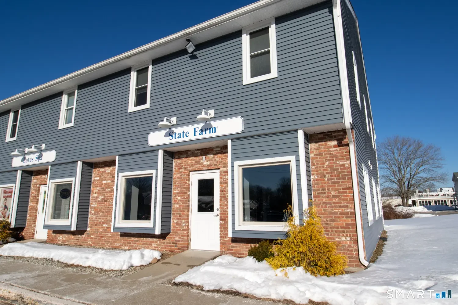 61 Main Street E, Hebron