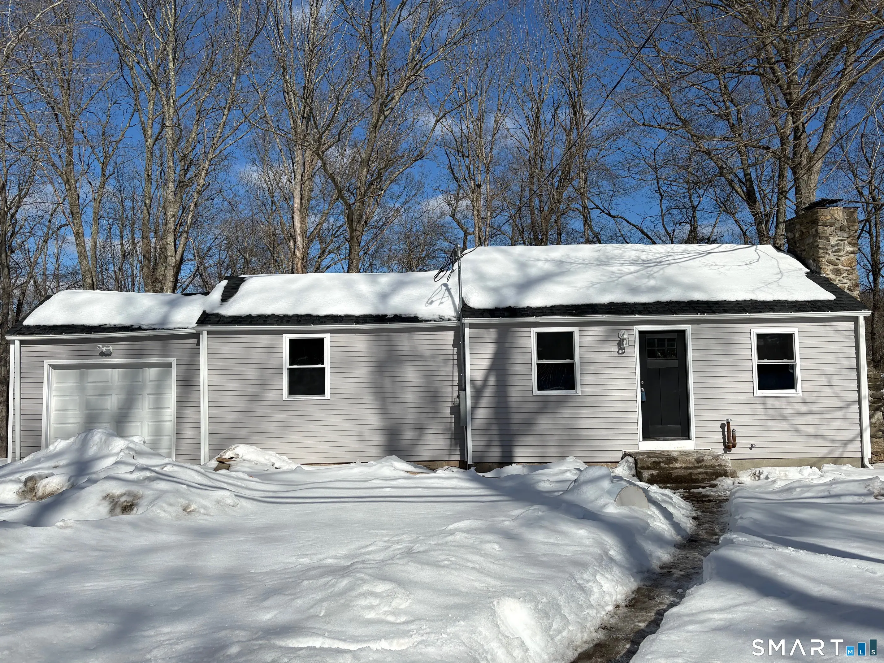 2478 Main Street, Coventry