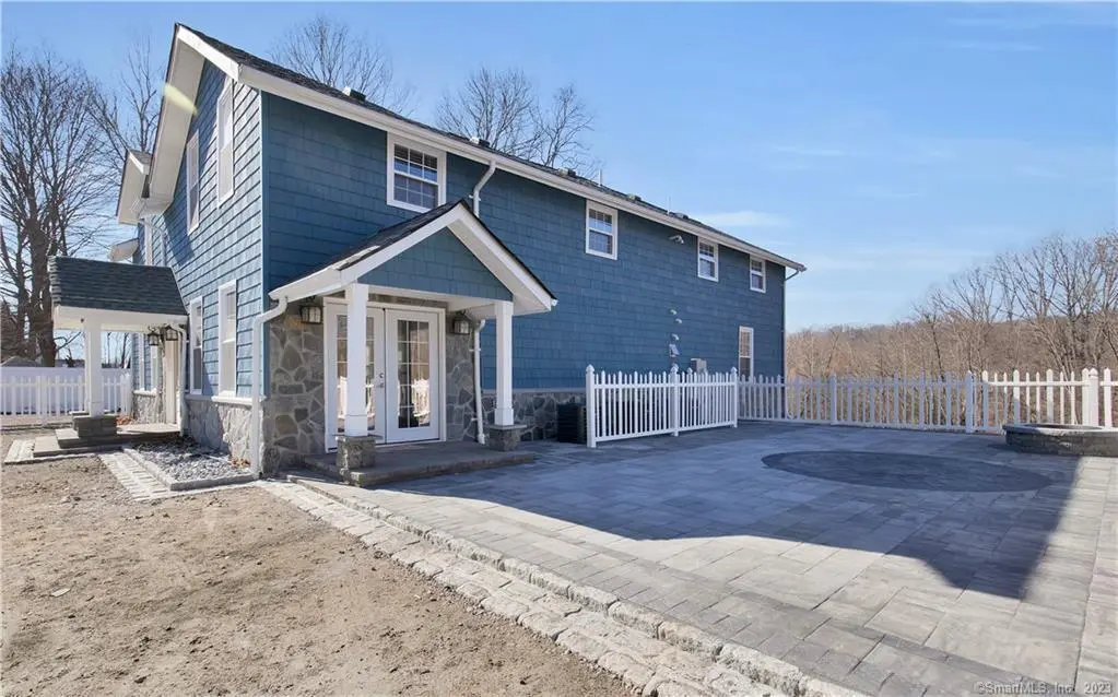 707 Hanover Road, Meriden