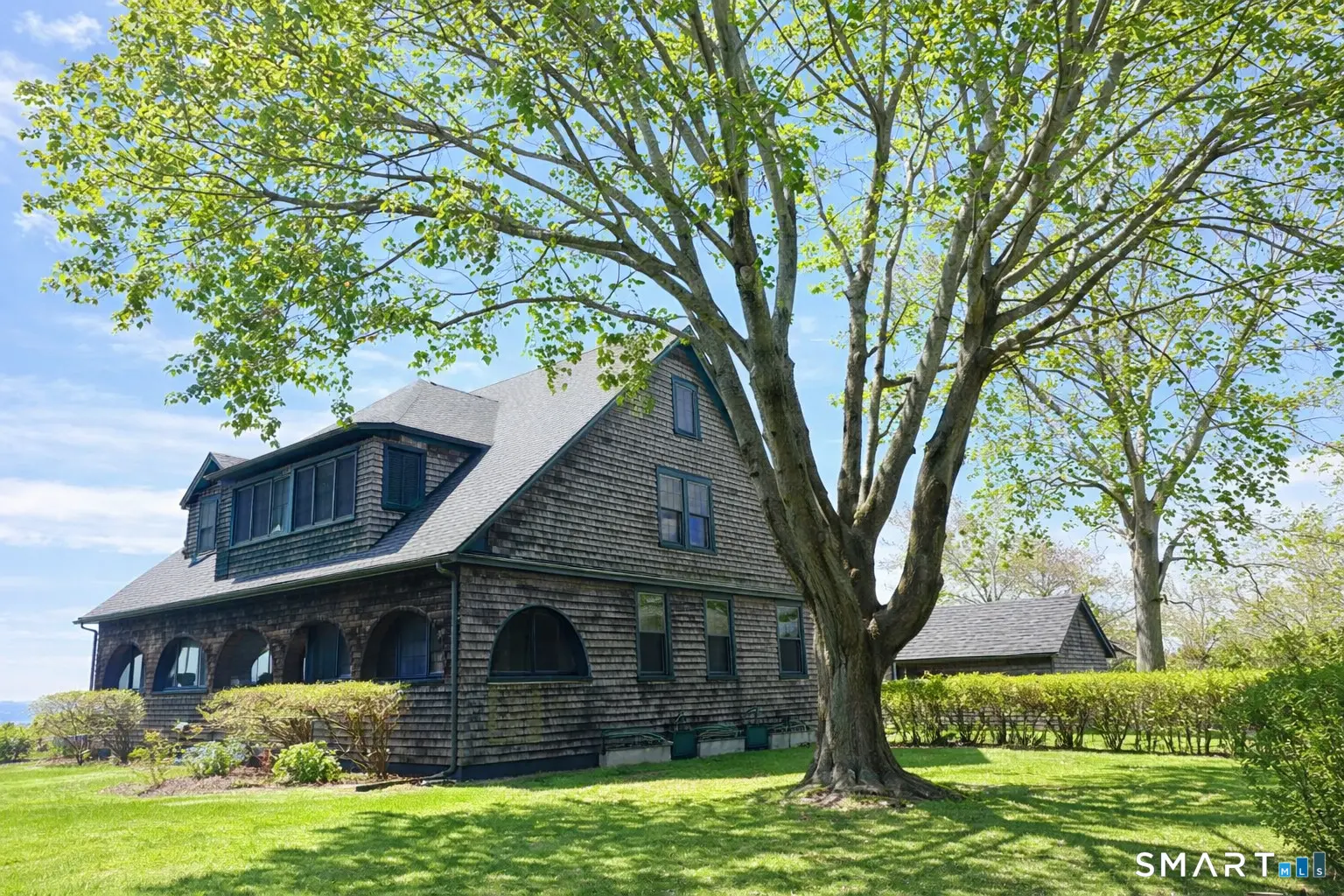 106 Buffalo Bay, Madison