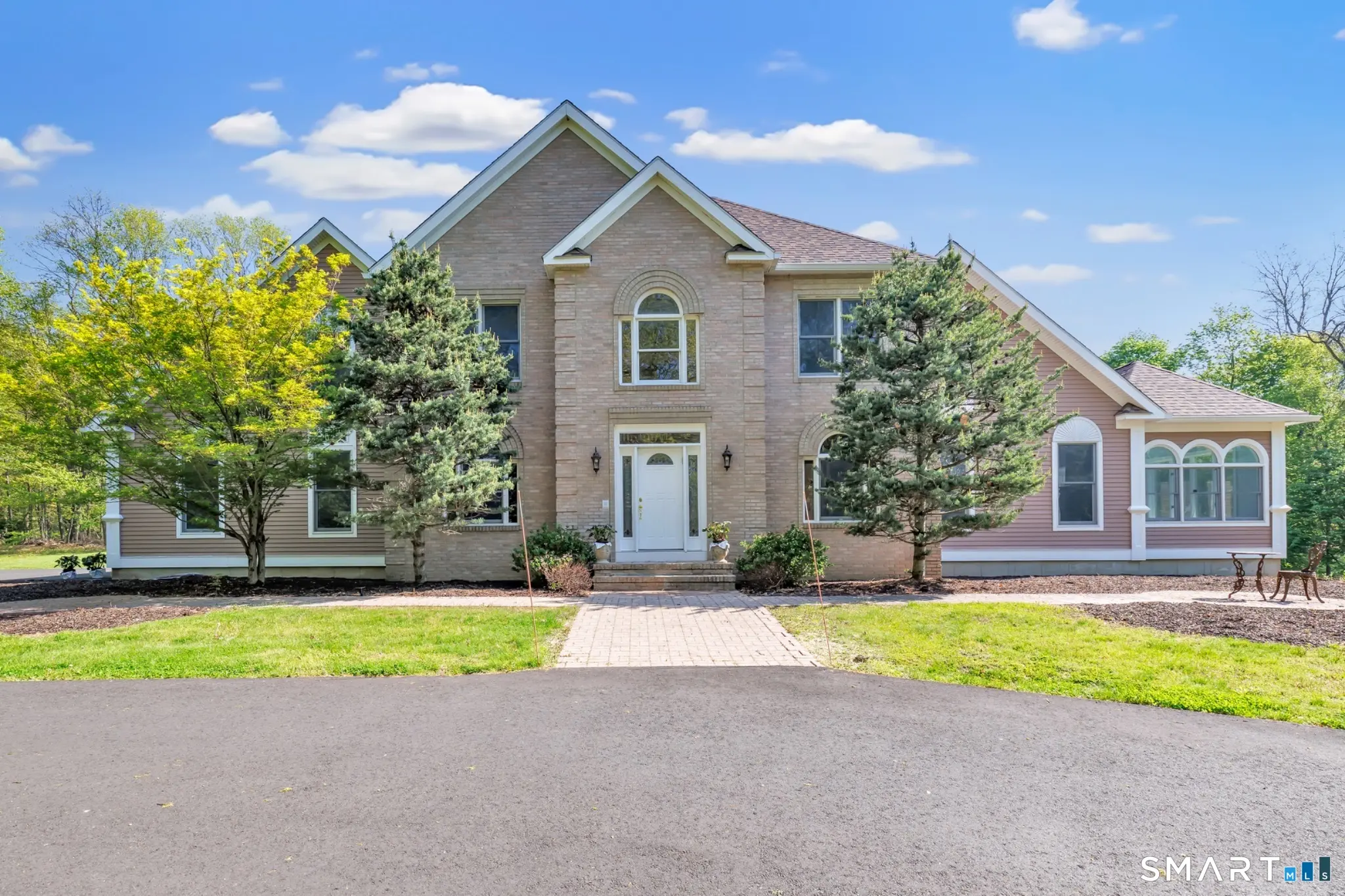 461 Amity Road, Woodbridge