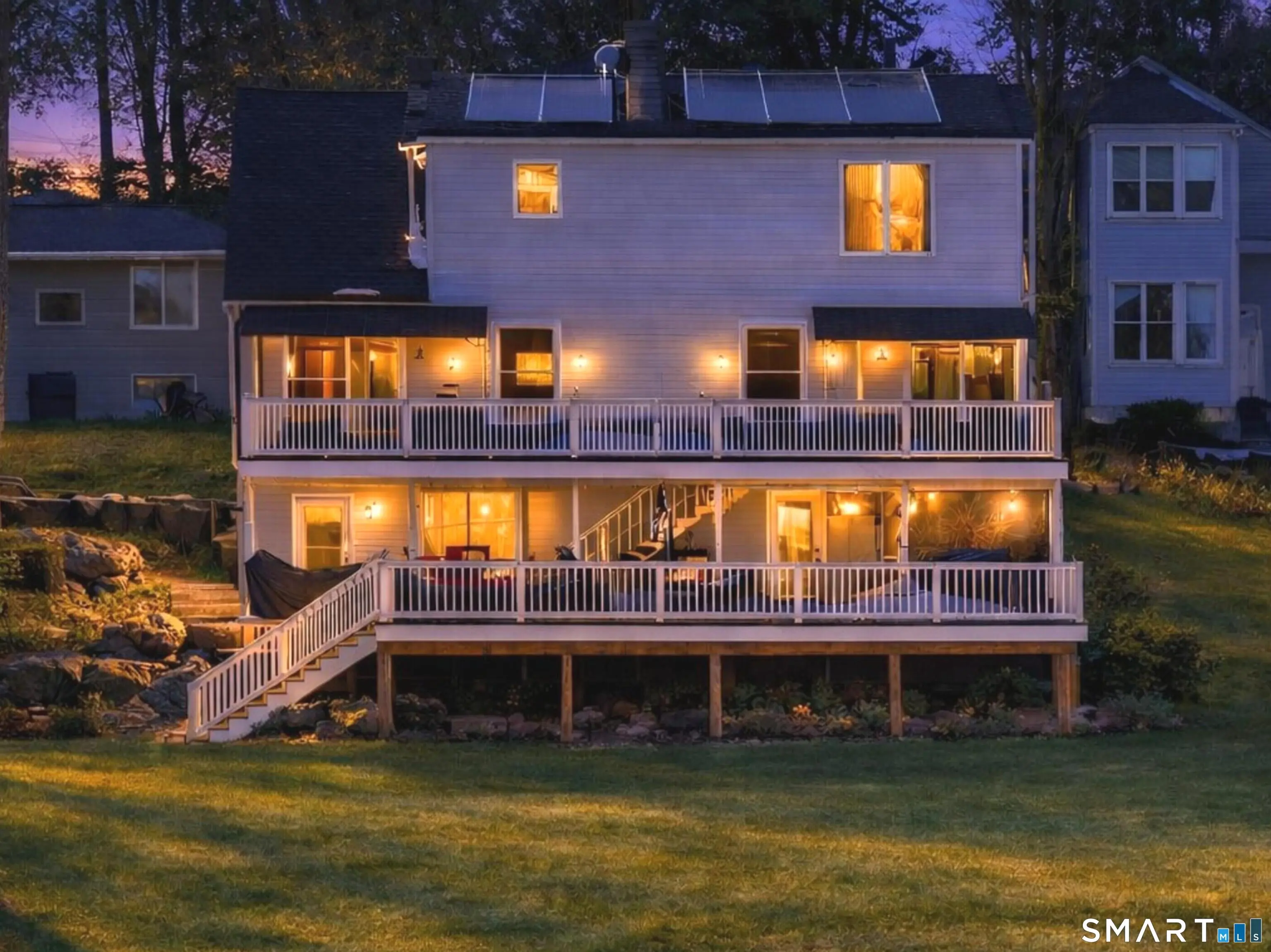 18 North Lake Shore Drive, Brookfield