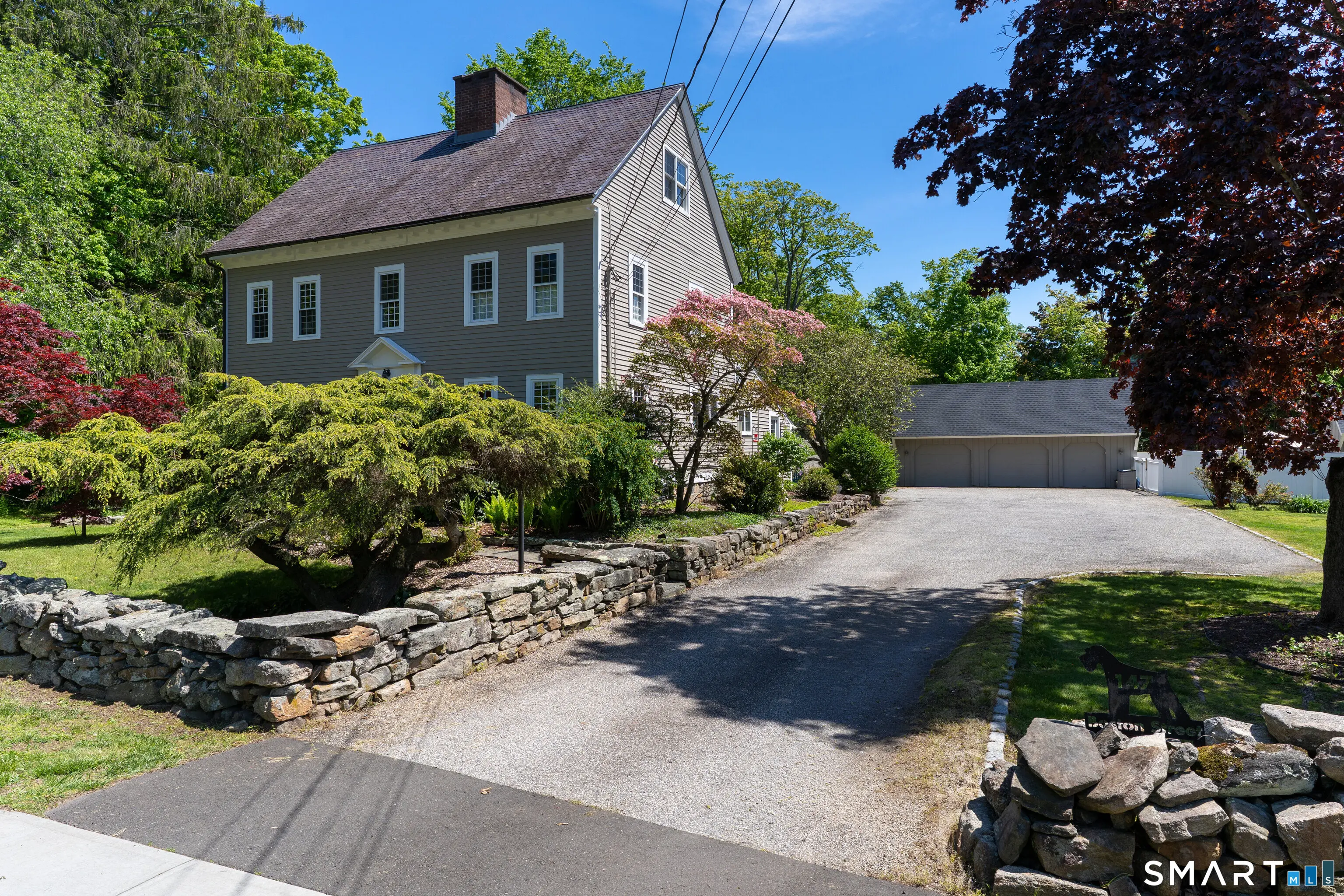 147 Boston Street, Guilford