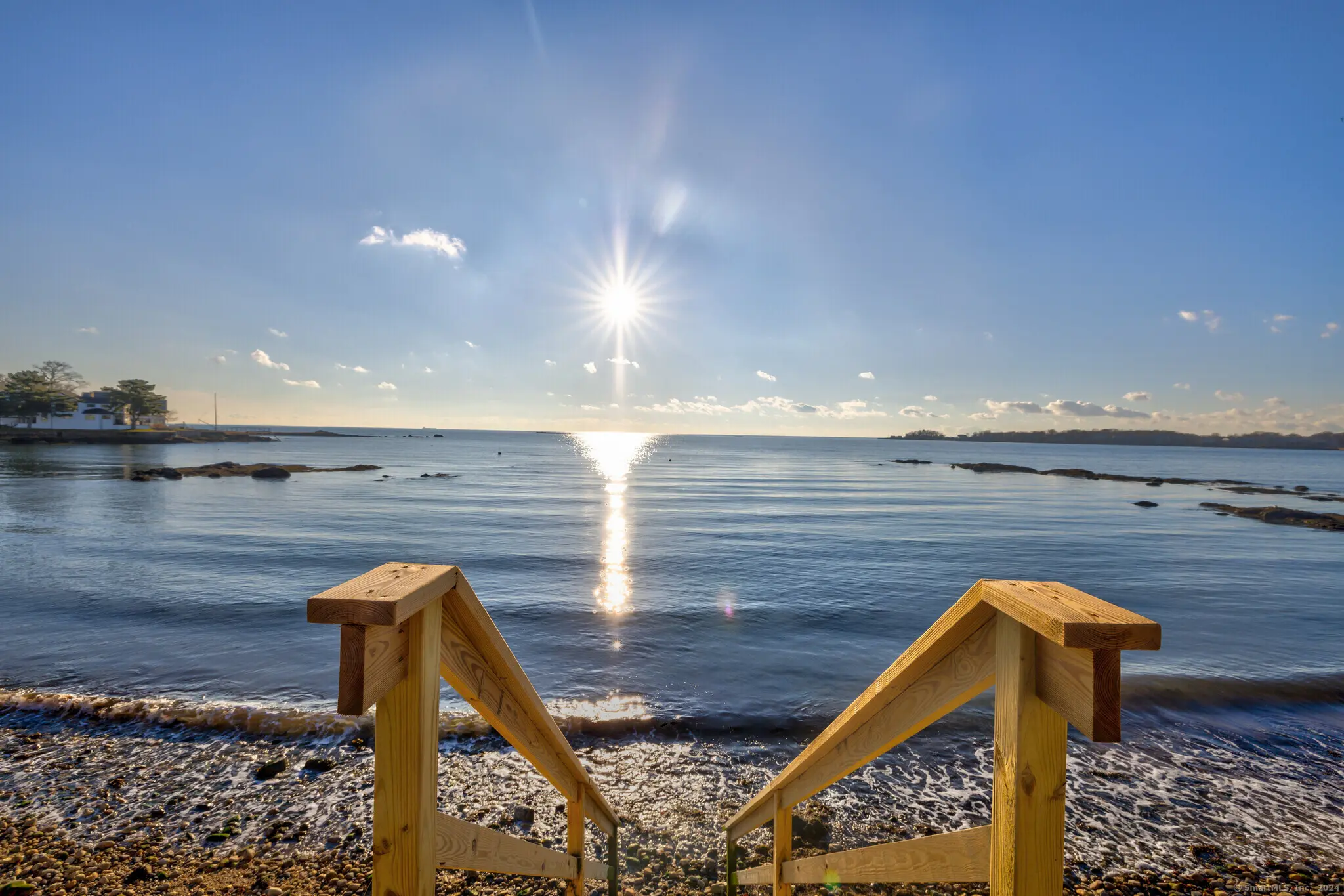 29 Sagamore Cove Road, Branford