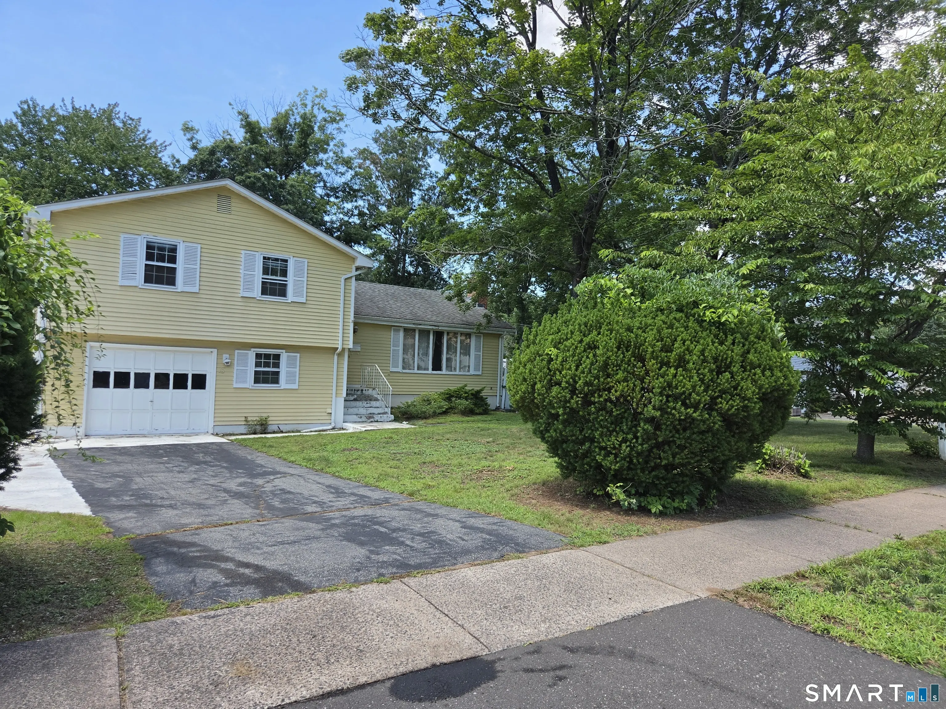 75 Bates Drive, East Hartford