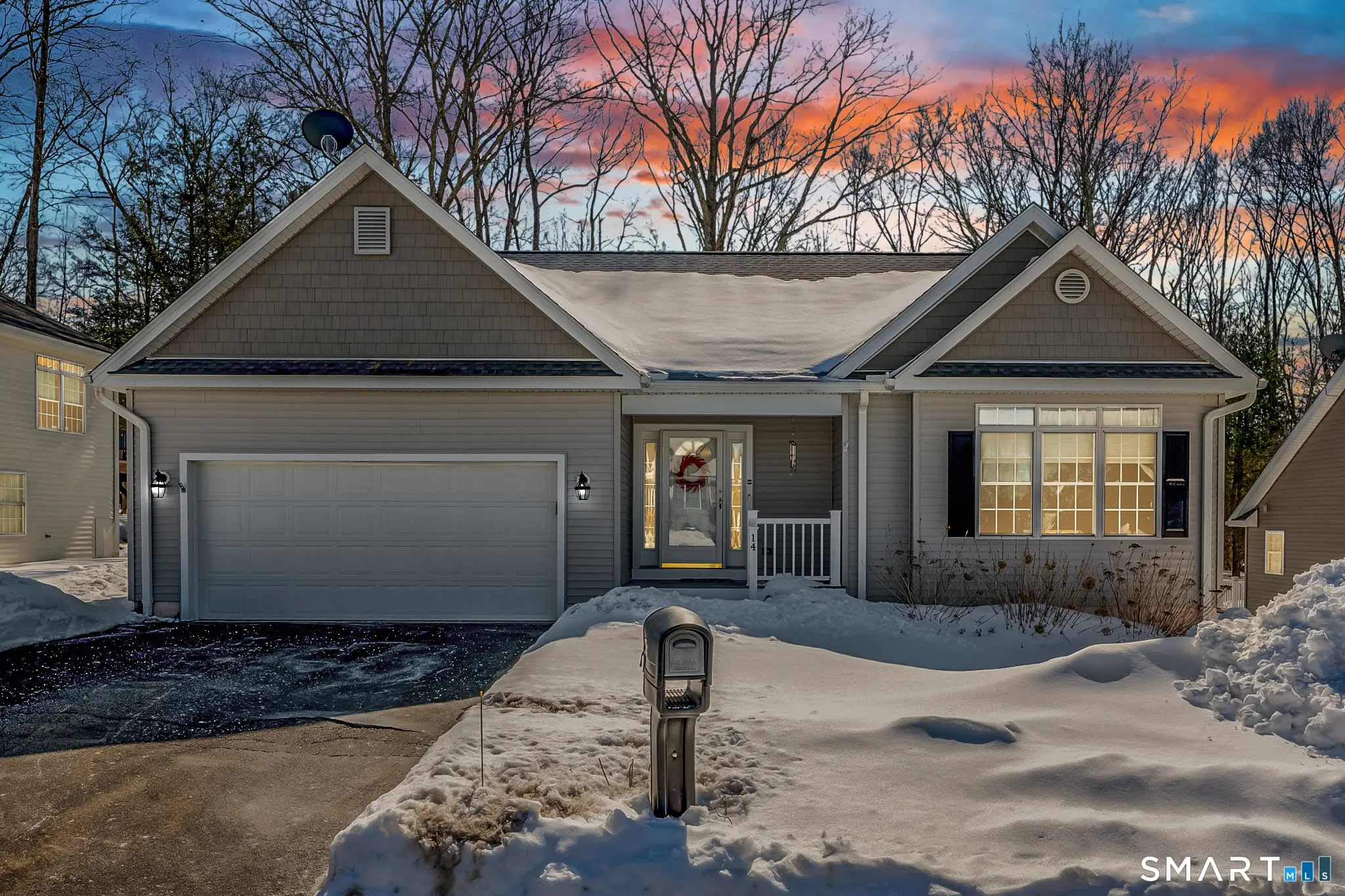 14 Hannah Way, Harwinton