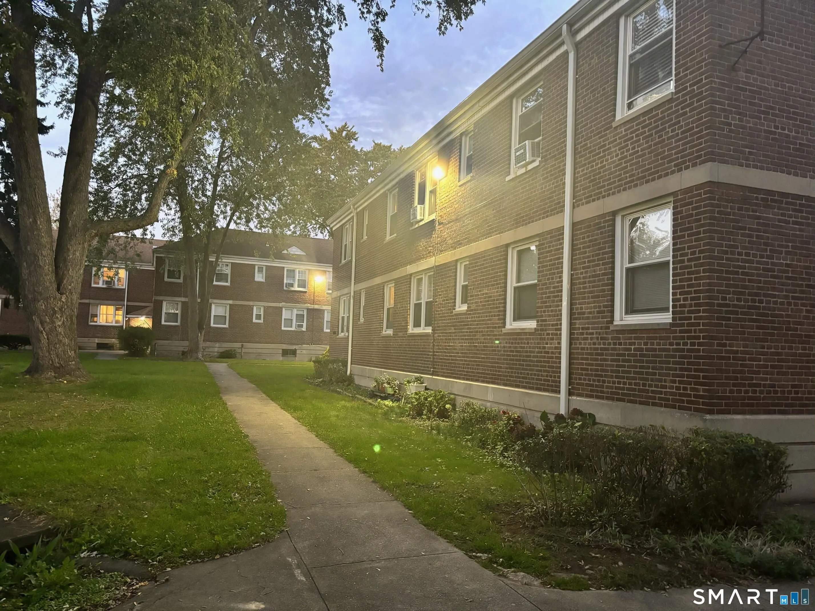 325 North Bishop Avenue 18, Bridgeport