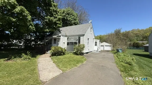 131 Bryden Terrace, Hamden
