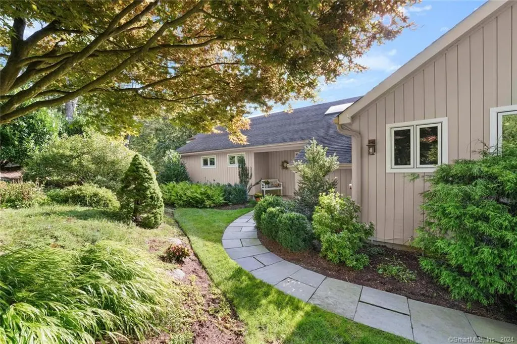12 Signal Lane, Westport