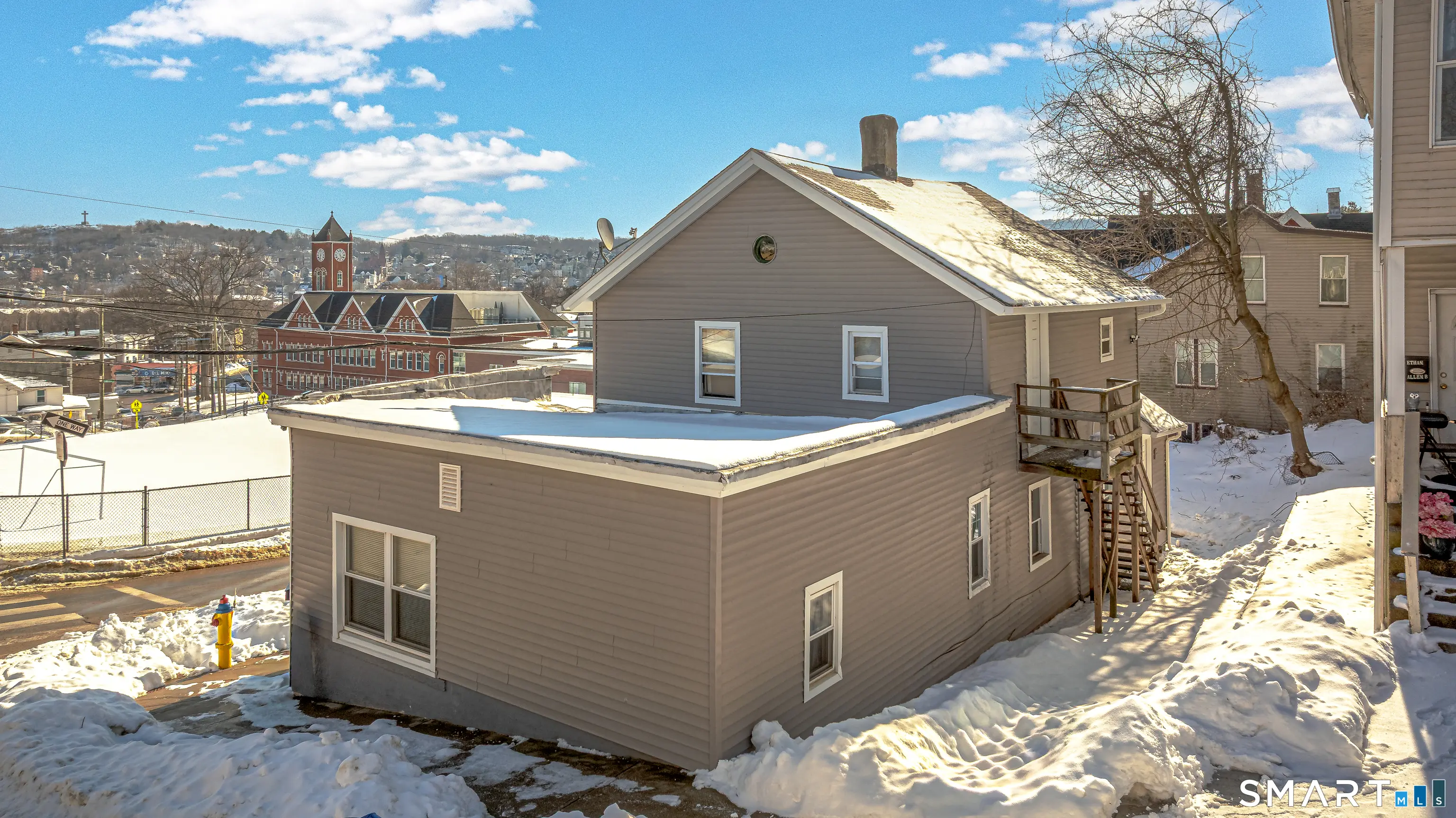 429 Washington Avenue, Waterbury