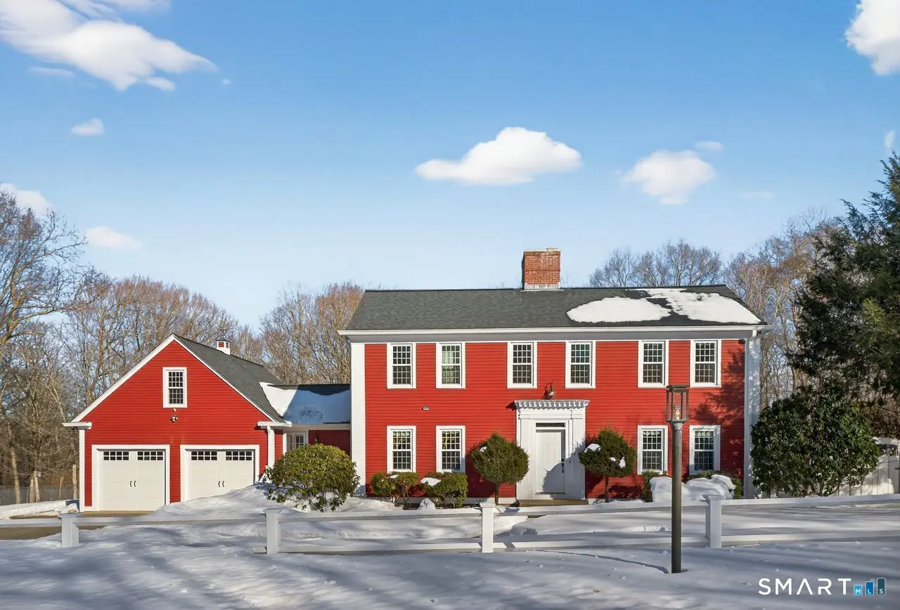 4 Hunters Ridge Road, Killingworth