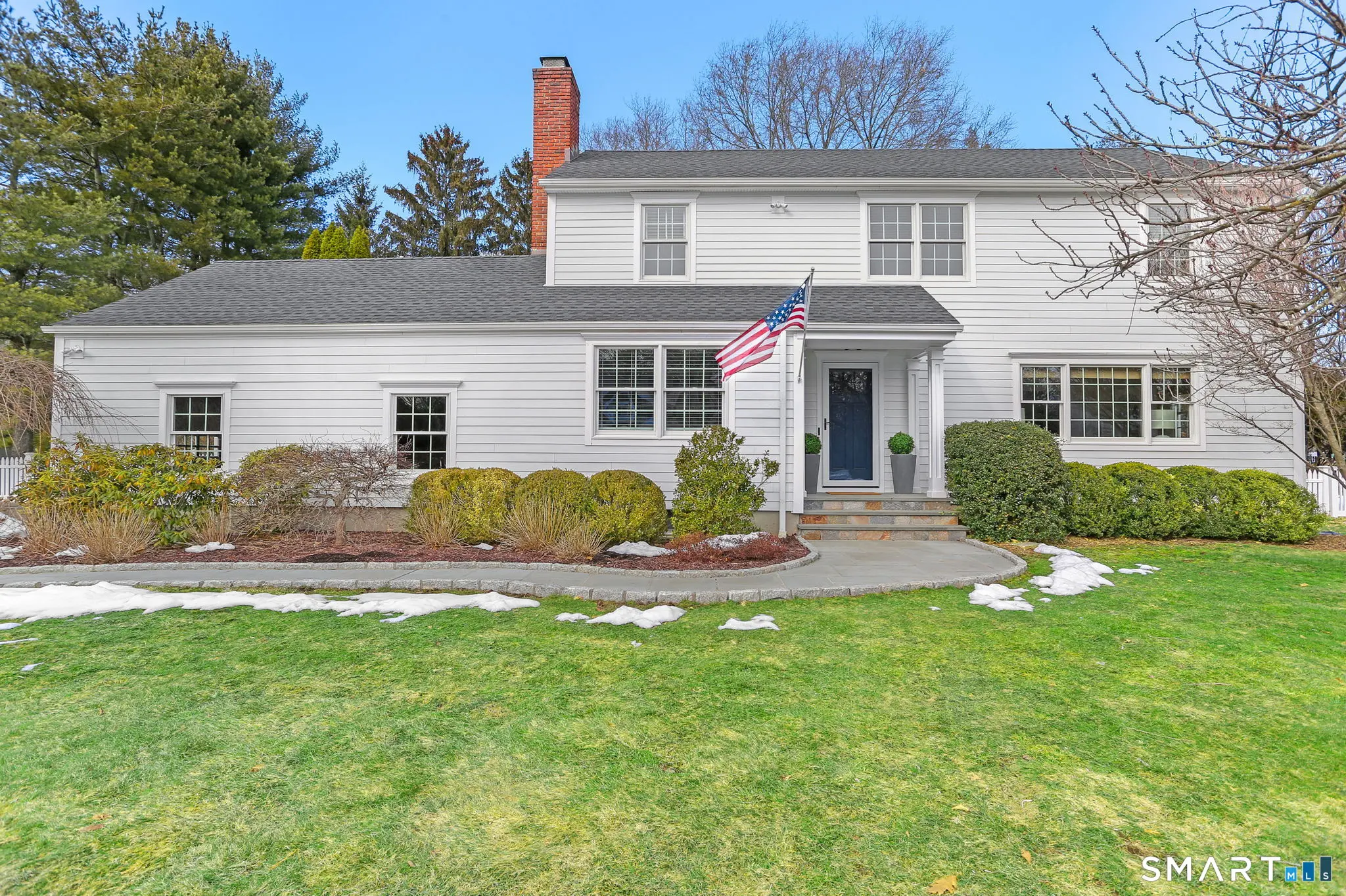 2 Red Rose Circle, Darien