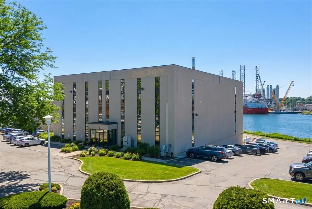 15 Thames Street 2nd Floor, Groton