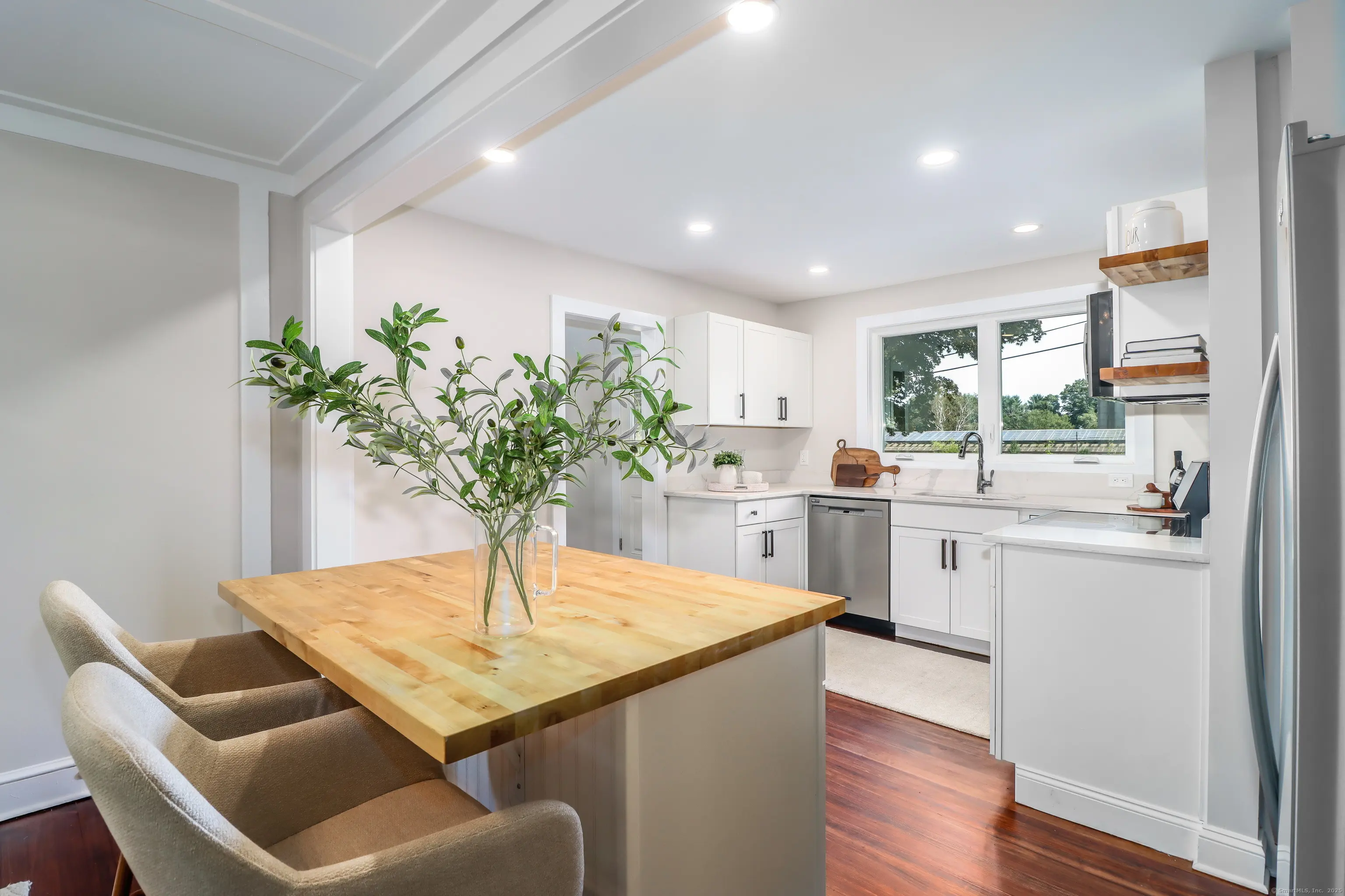 27 Obtuse Road South, Brookfield