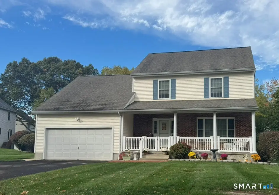 8 Hill Street, East Haven