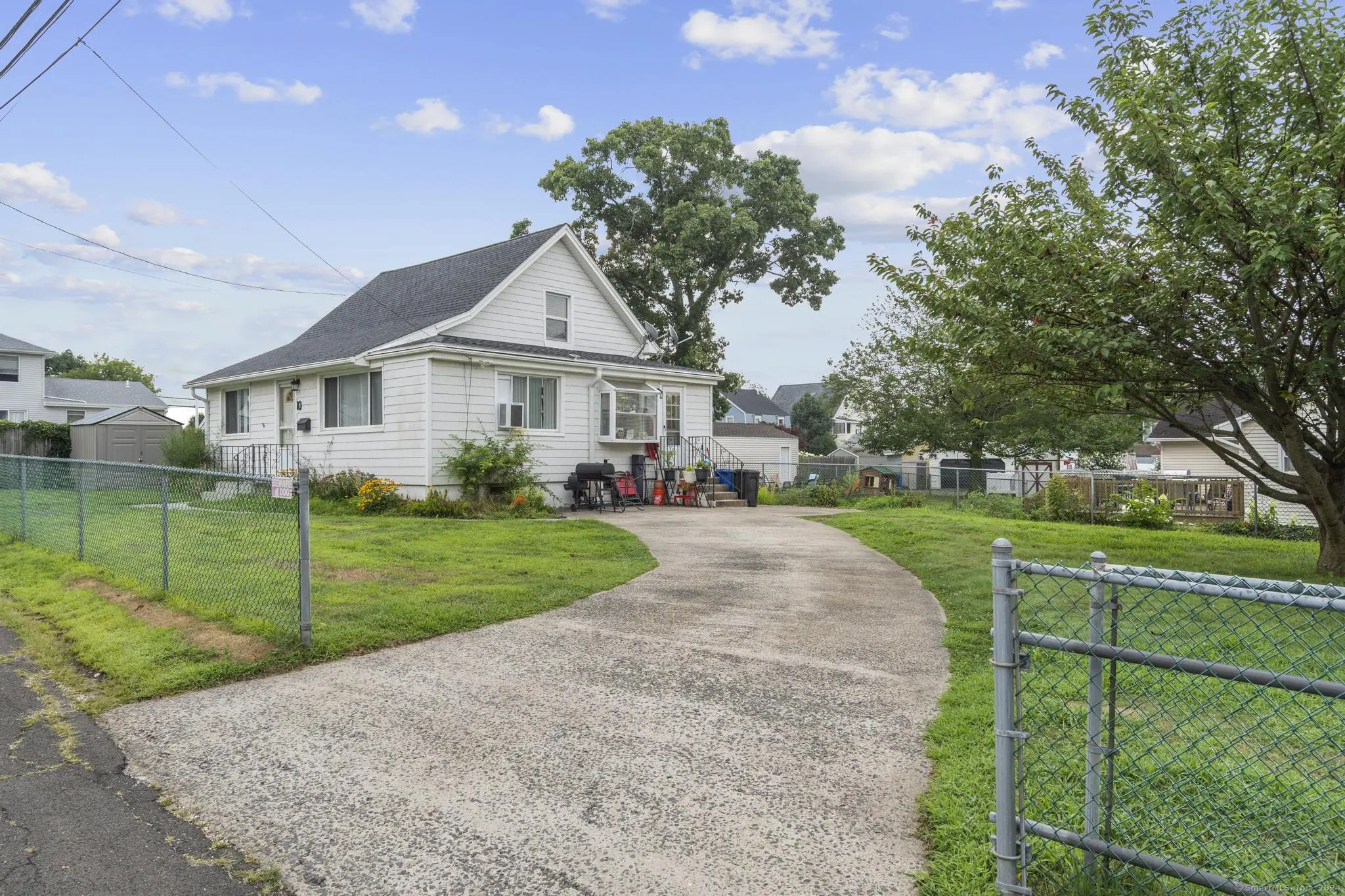 10 Cold Spring Street, East Haven