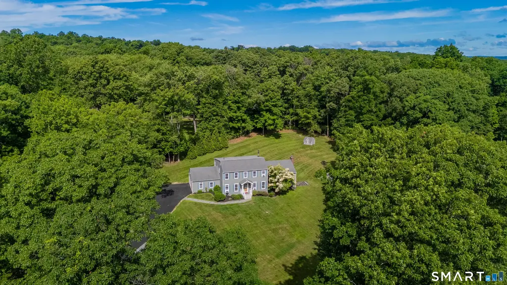 131 Woods Way Drive, Southbury