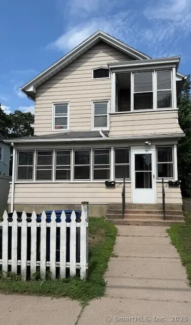 677 Washington Avenue, West Haven