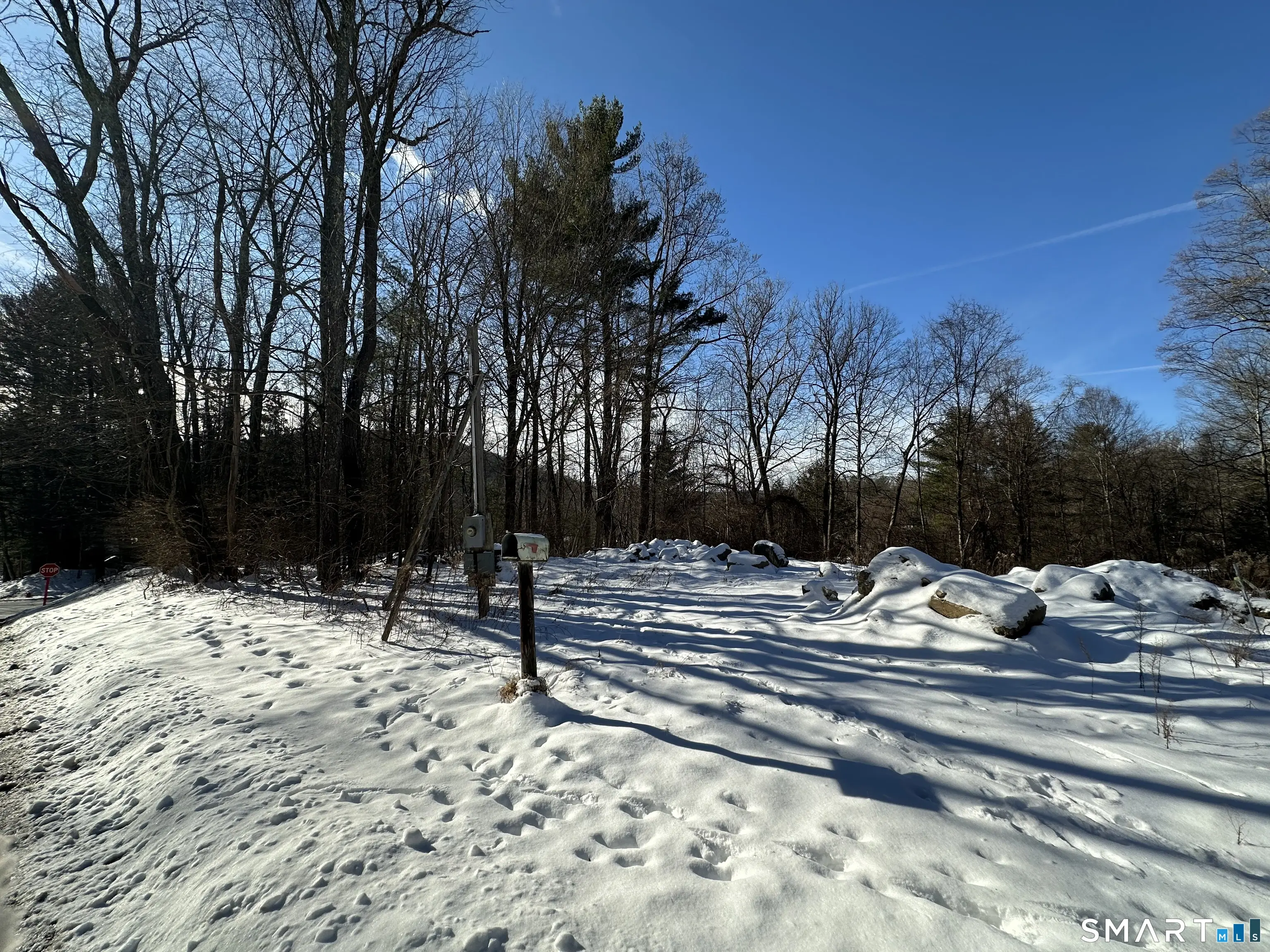 13 Meadow Street, New Hartford