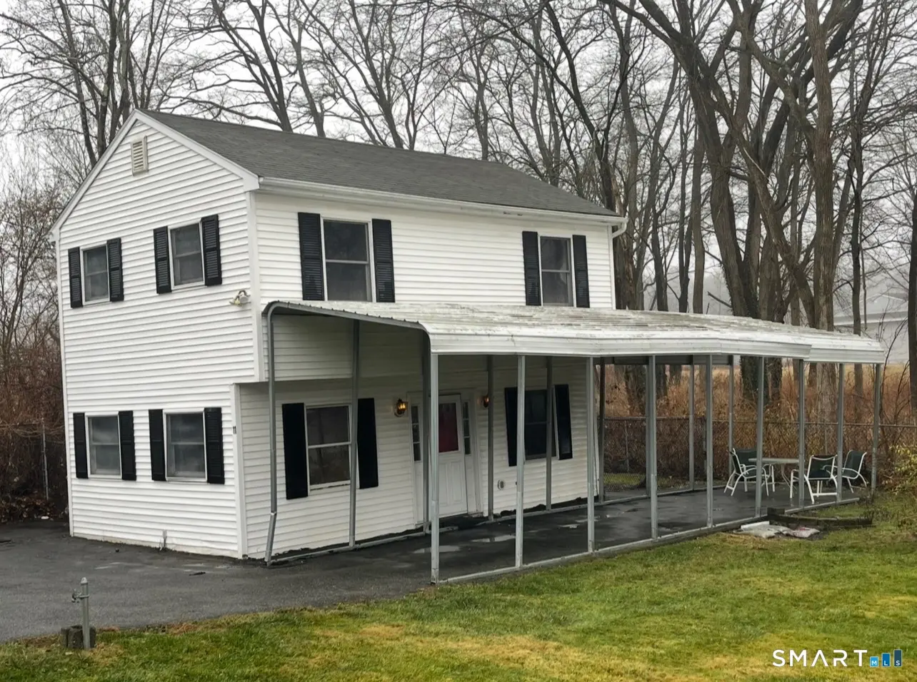 11 South Cove Road, Danbury