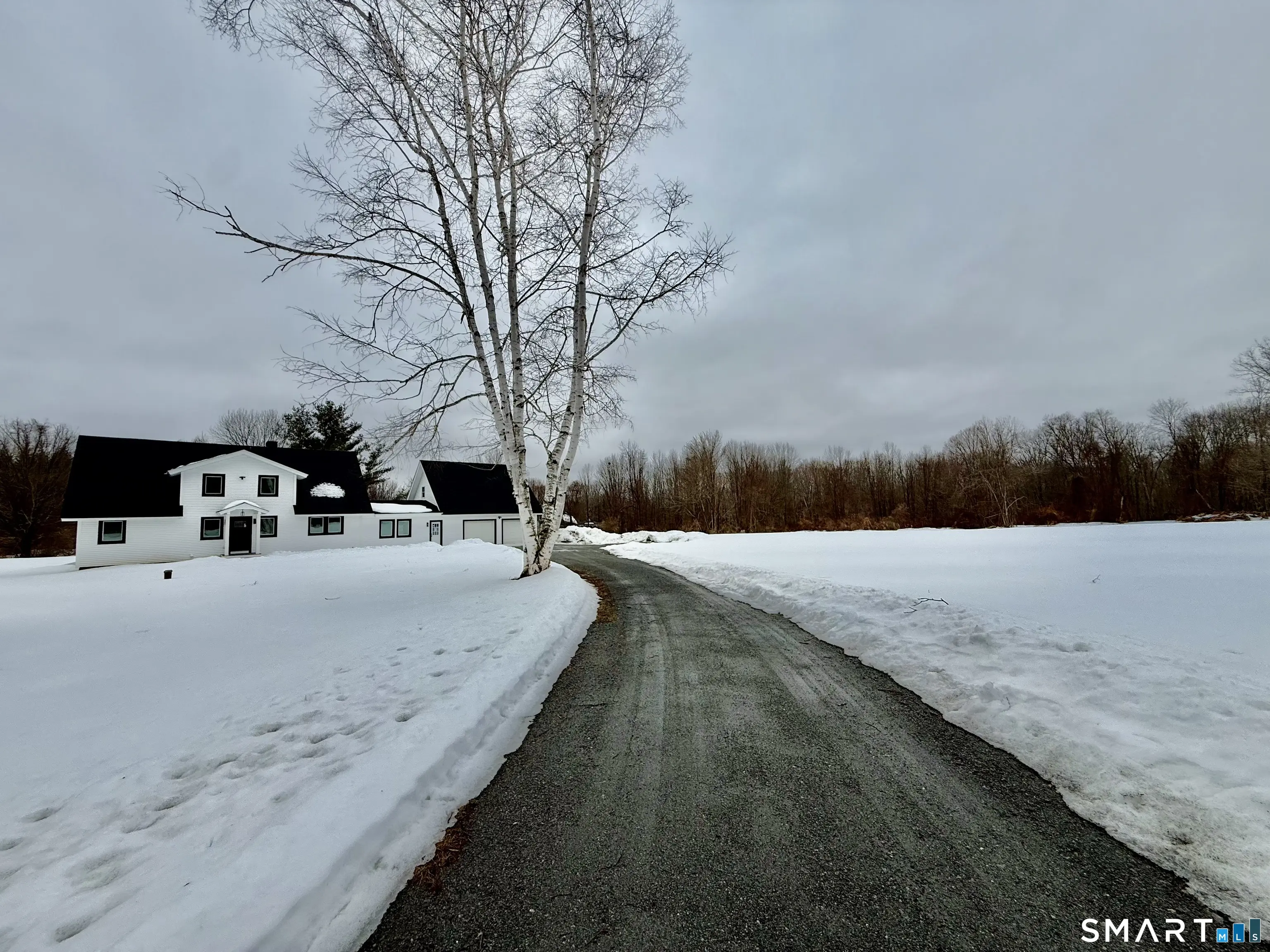 249 Wall Street, Hebron