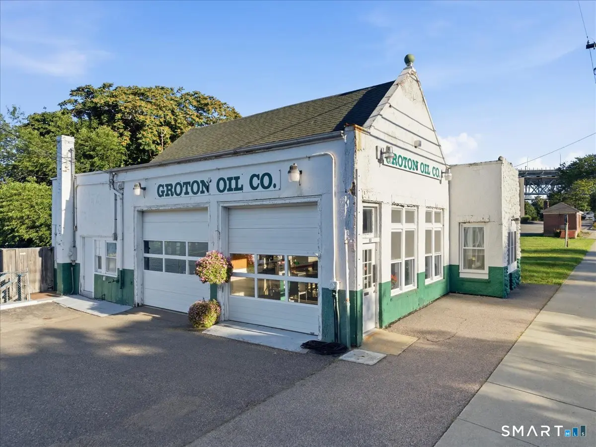 53 Thames Street, Groton