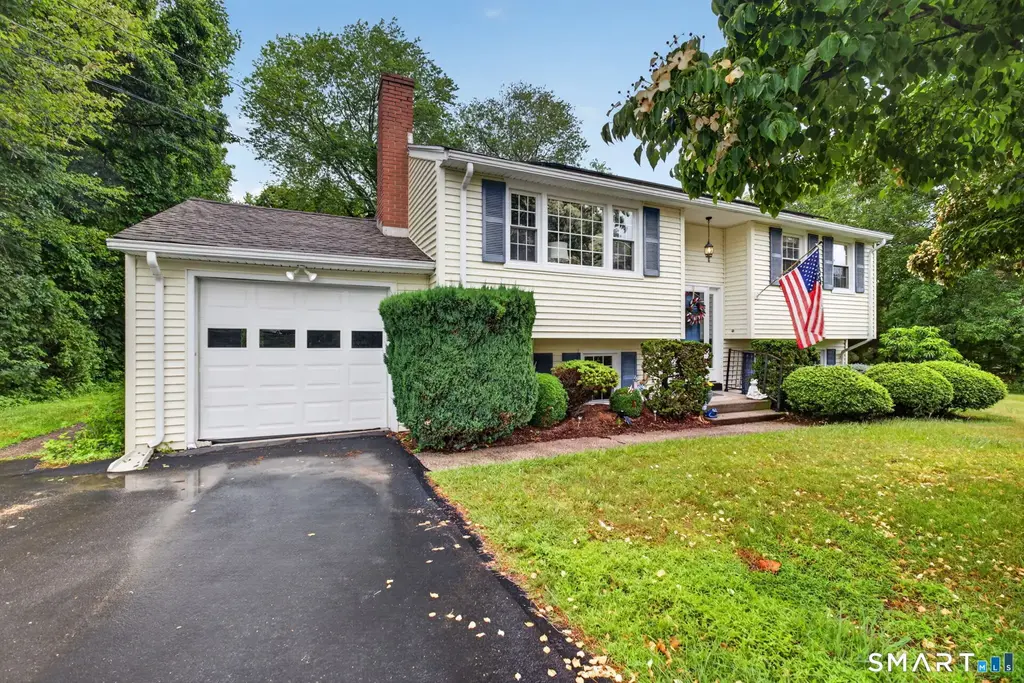 40 Cedar Road, Clinton