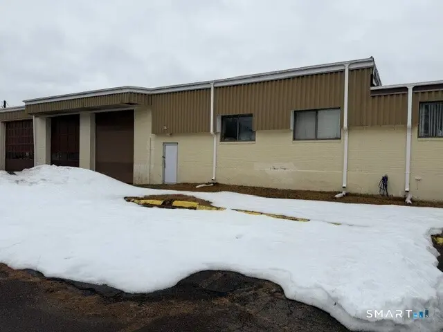 450 Burnham Street, South Windsor