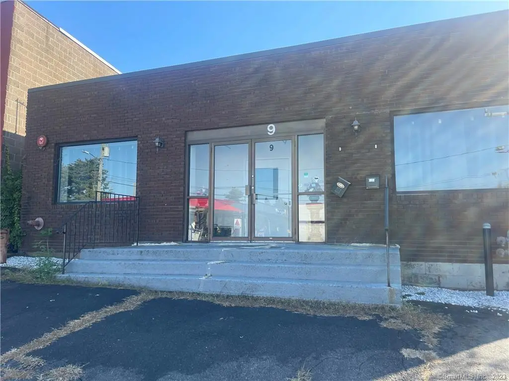 9 Maplewood Avenue, Bloomfield