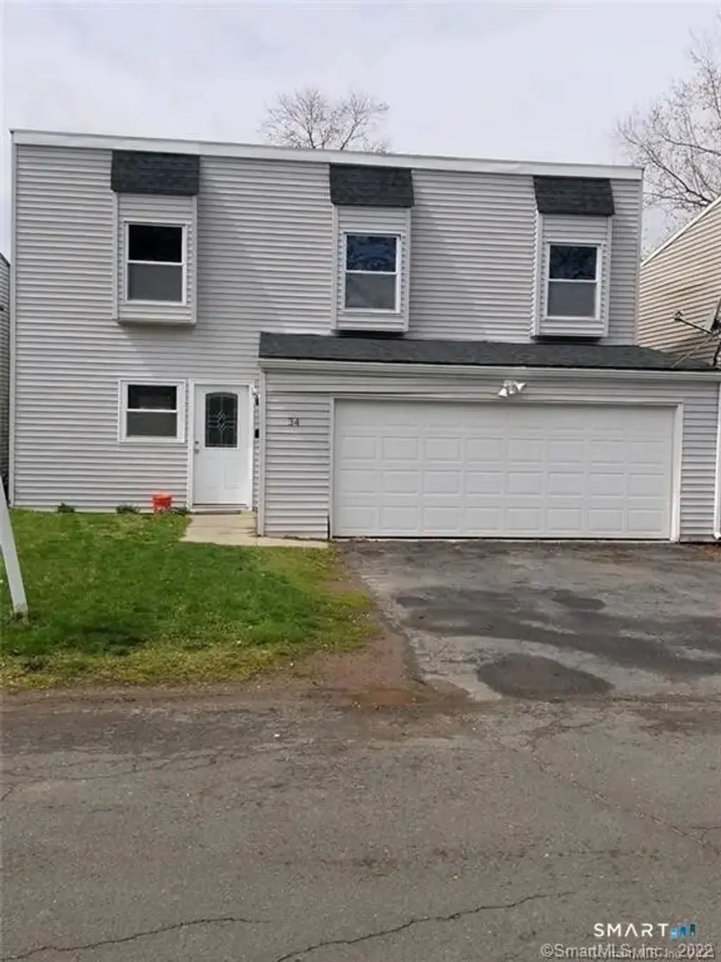 34 Inverness Lane, Middletown