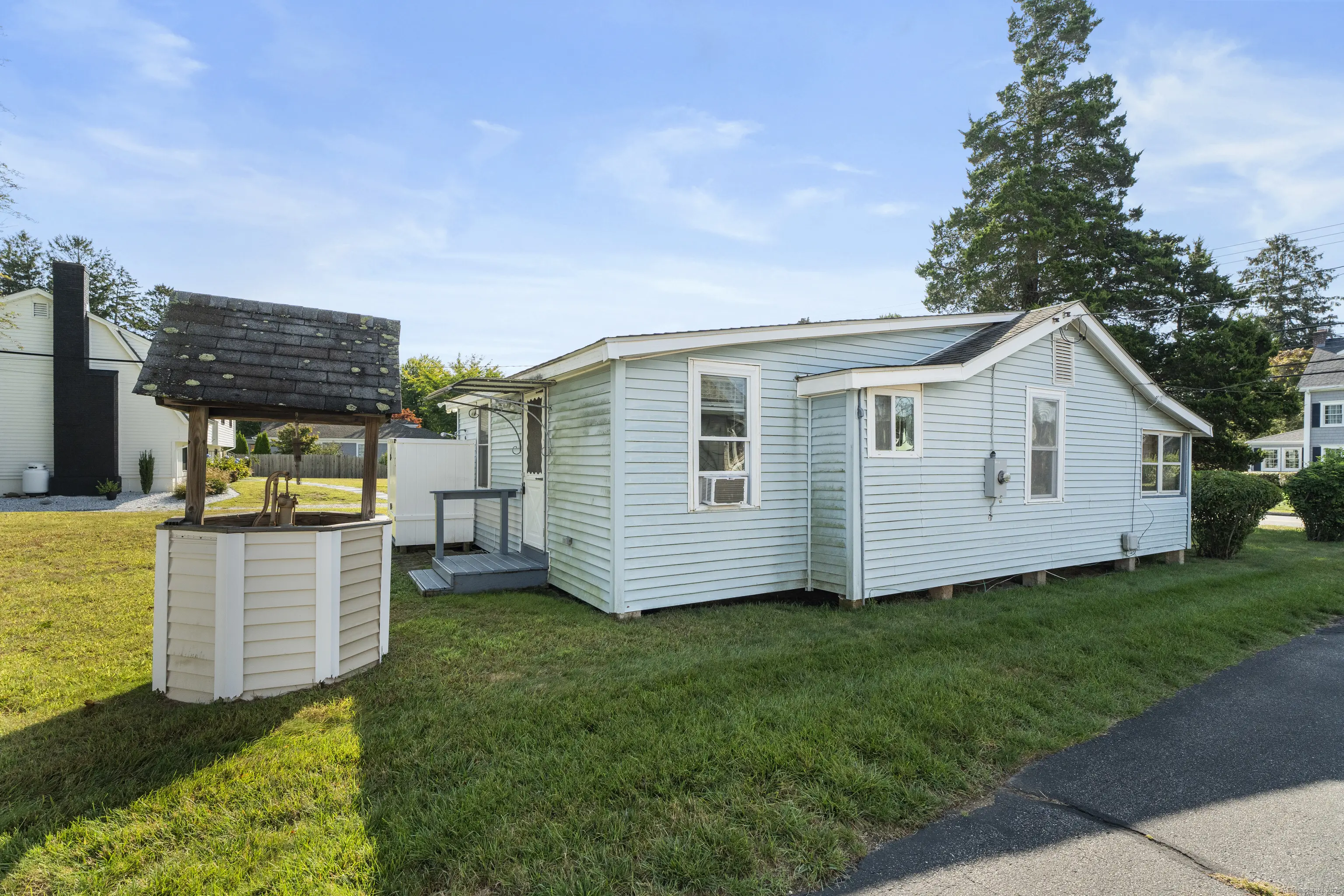 13 College Street, Old Saybrook