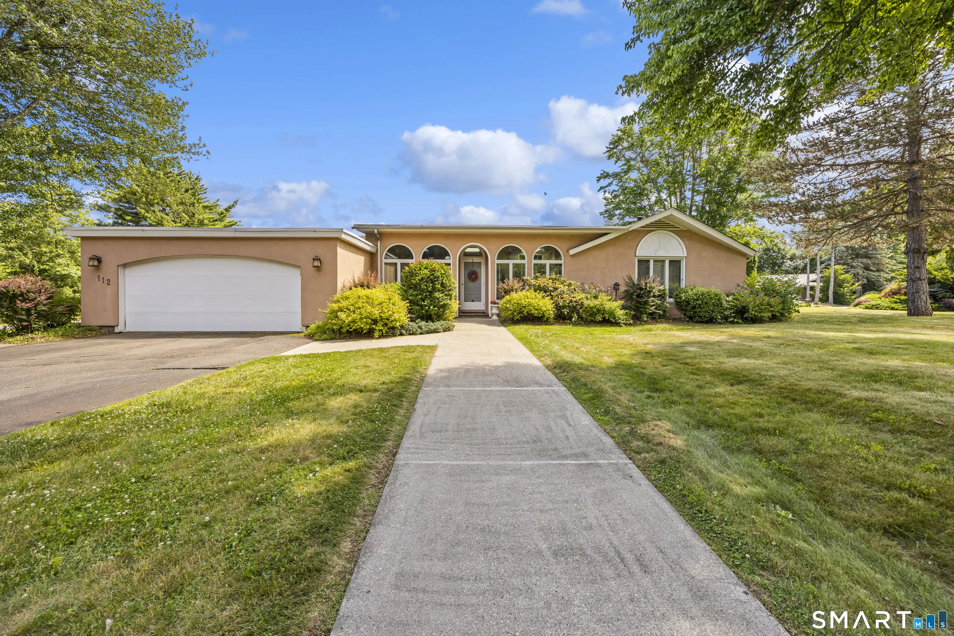112 Bittersweet Hill, Wethersfield