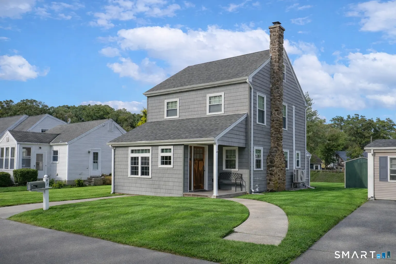 42 Waverly Road, Branford