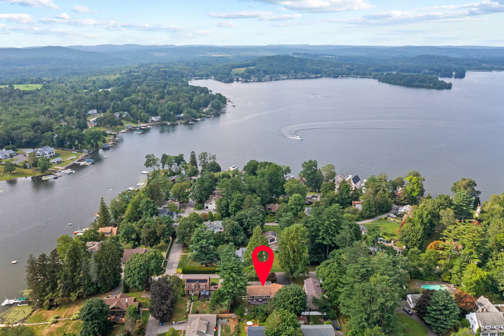 45 Hill Top Road, Morris