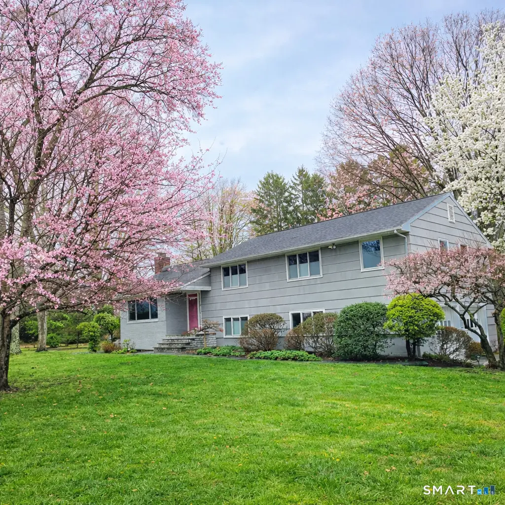 2 Rockyfield Road, Westport