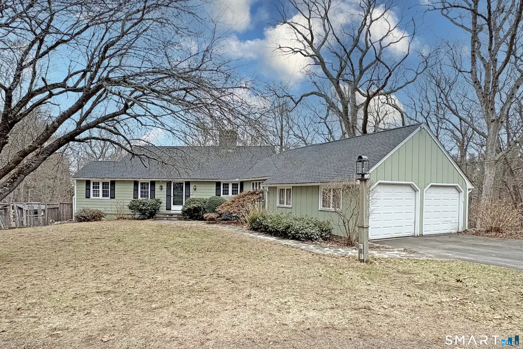 10 Cove Hill Road, Essex