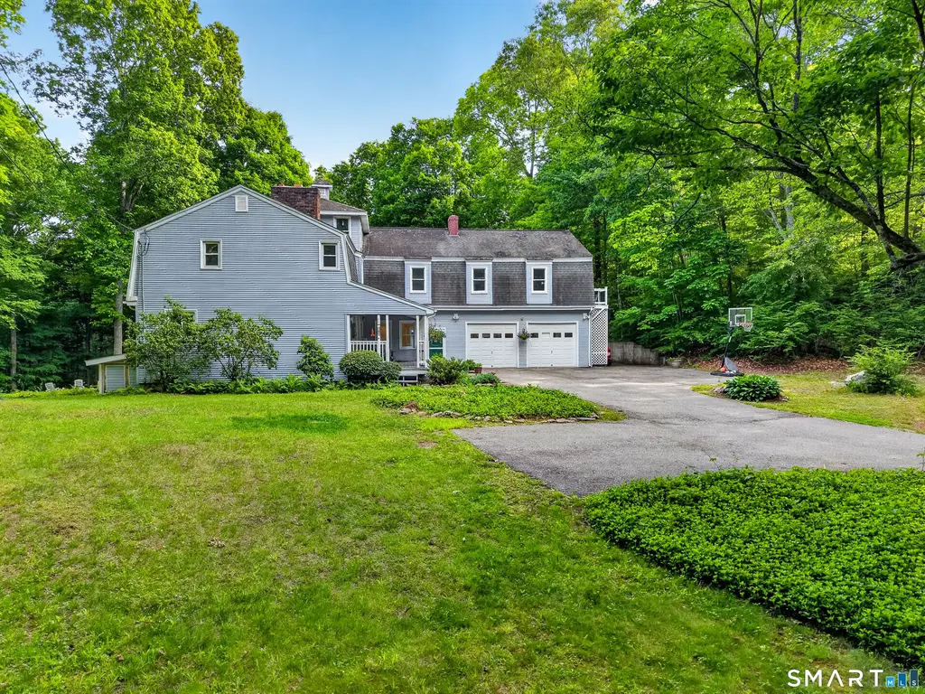 198 Grassy Hill Road, East Lyme