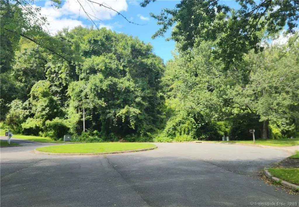 68 Mystic Meadow Lane, Groton